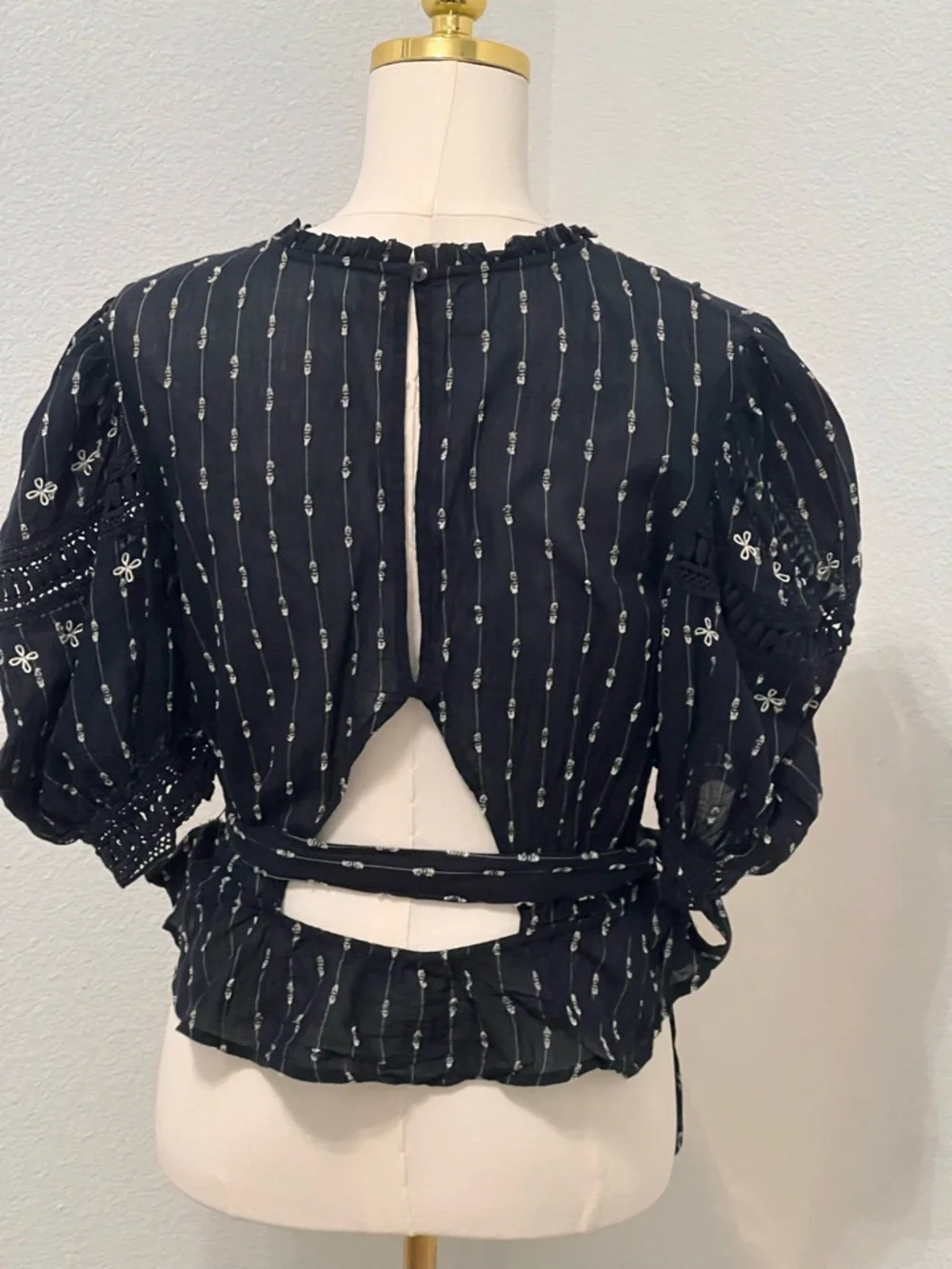 Anthropologie Rahi Black Lace Peplum Blouse Puff Sleeve Tie Waist Boho Top L